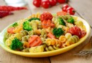 Rezept für vegetarische Pasta mit Kräuter-Knoblauch-Ghee 