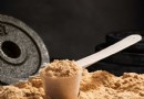 Kann man Proteinpulver in heiße Milch mischen? 