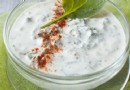 Spinat-Zwiebel-Raita-Rezept 