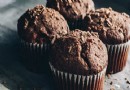 Rezept für Mehrkorn-Schokoladen-Cupcakes ohne Ei 