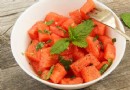 Melonensalat mit Honig-Limetten-Dressing Rezept 