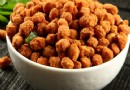 Besan Coated Peanuts Rezept 