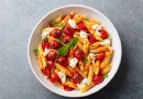 Gebackener Feta-Käse und Tomaten-Pasta-Rezept 