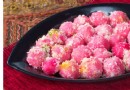 Kokosnuss-Rose-Ladoo-Rezept 